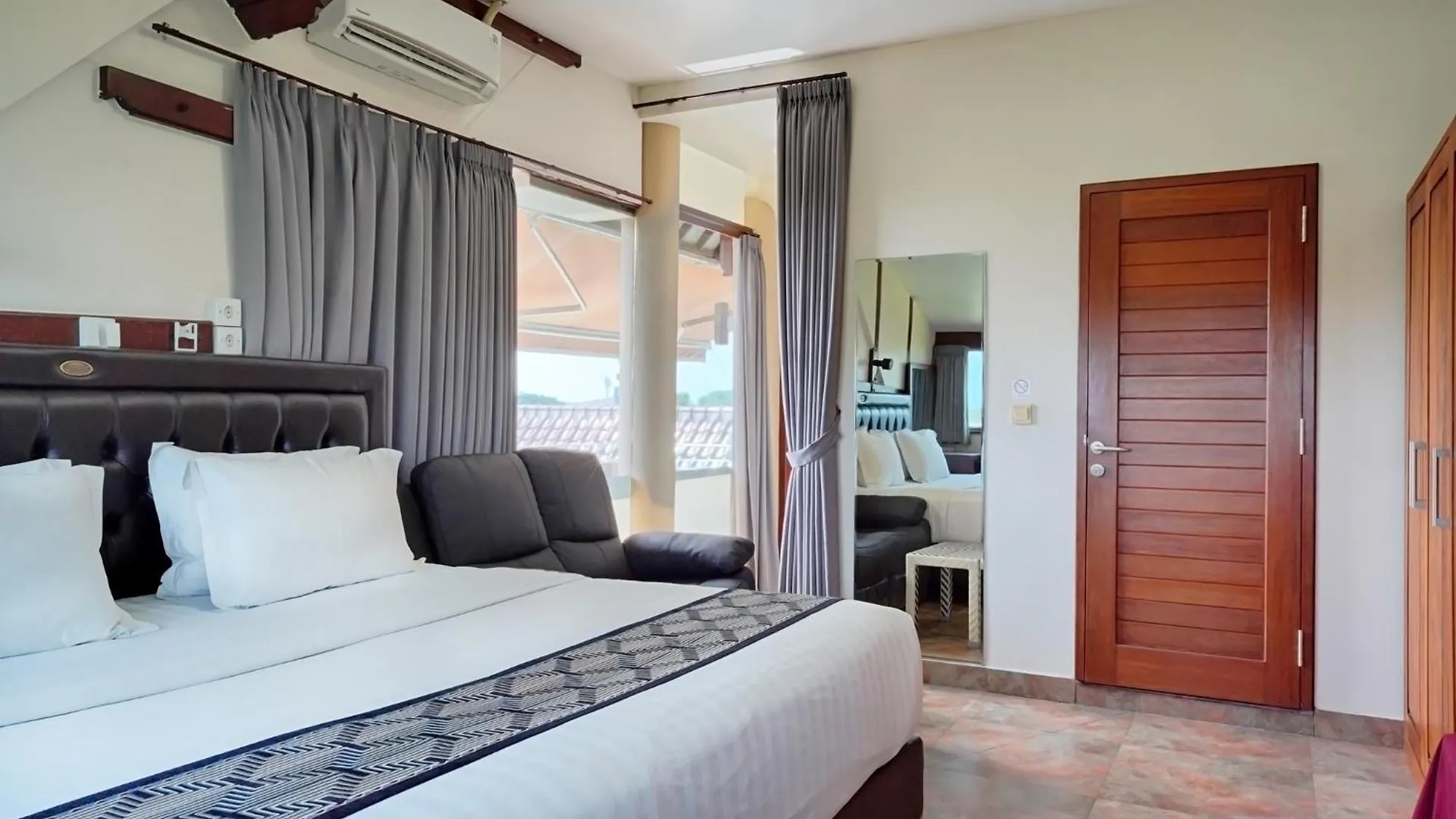 홈스테이 Kyara Villa Apartments 캉구 인도네시아
