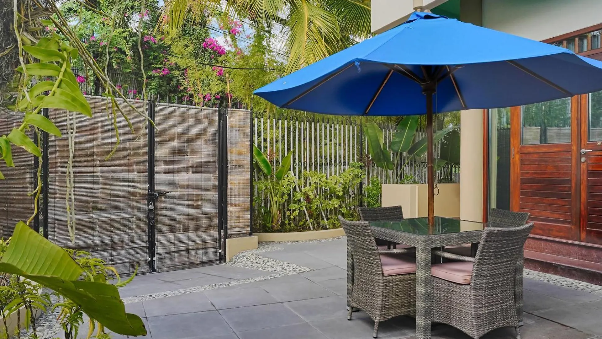 Homestay Kyara Villa Apartments Canggu  Indonesia